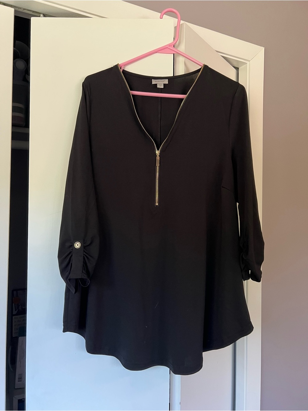 Avenue Black Zip Detail Top With 3/4 Length Sleeves